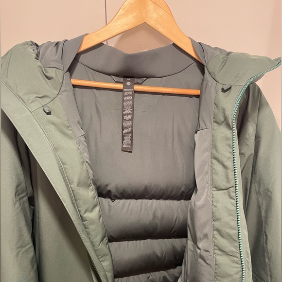 Lululemon Stretch-Seal down filled parka, men’s large, dark forest - Picture 3 of 5